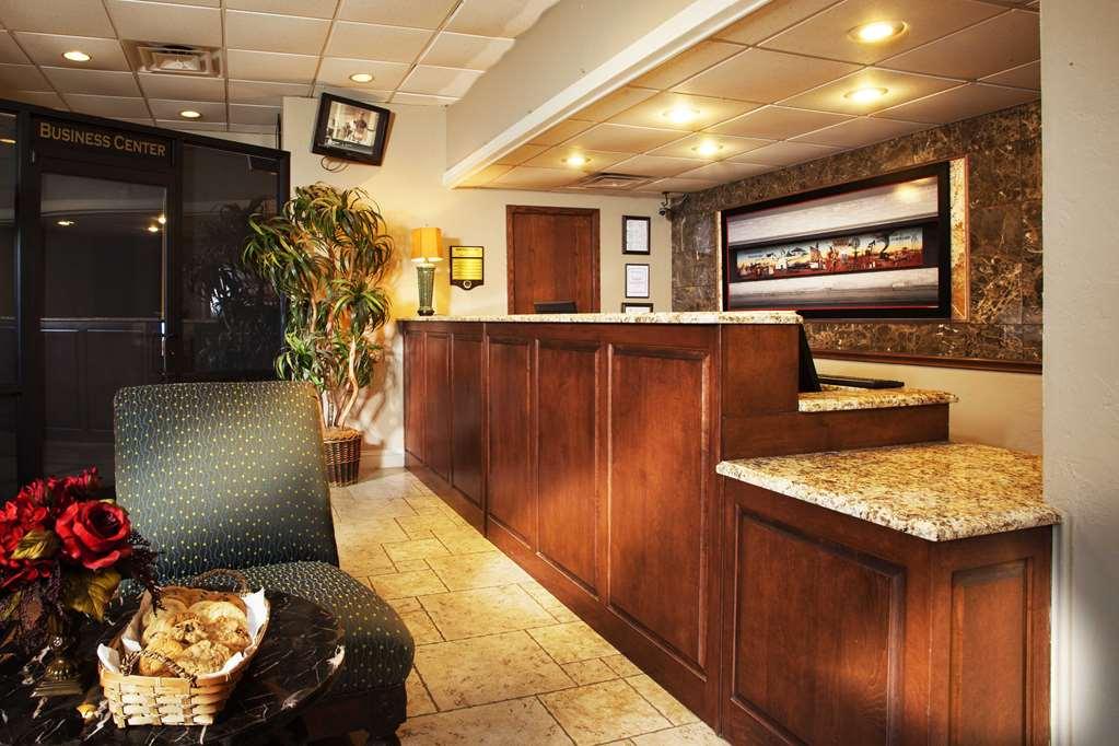 Northwest Inn Woodward Интериор снимка